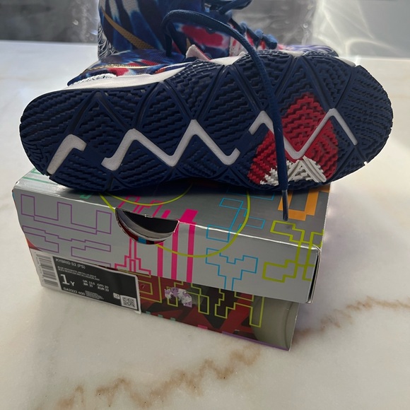 Collectable shoes for boys kyrie Nike - Picture 6 of 7